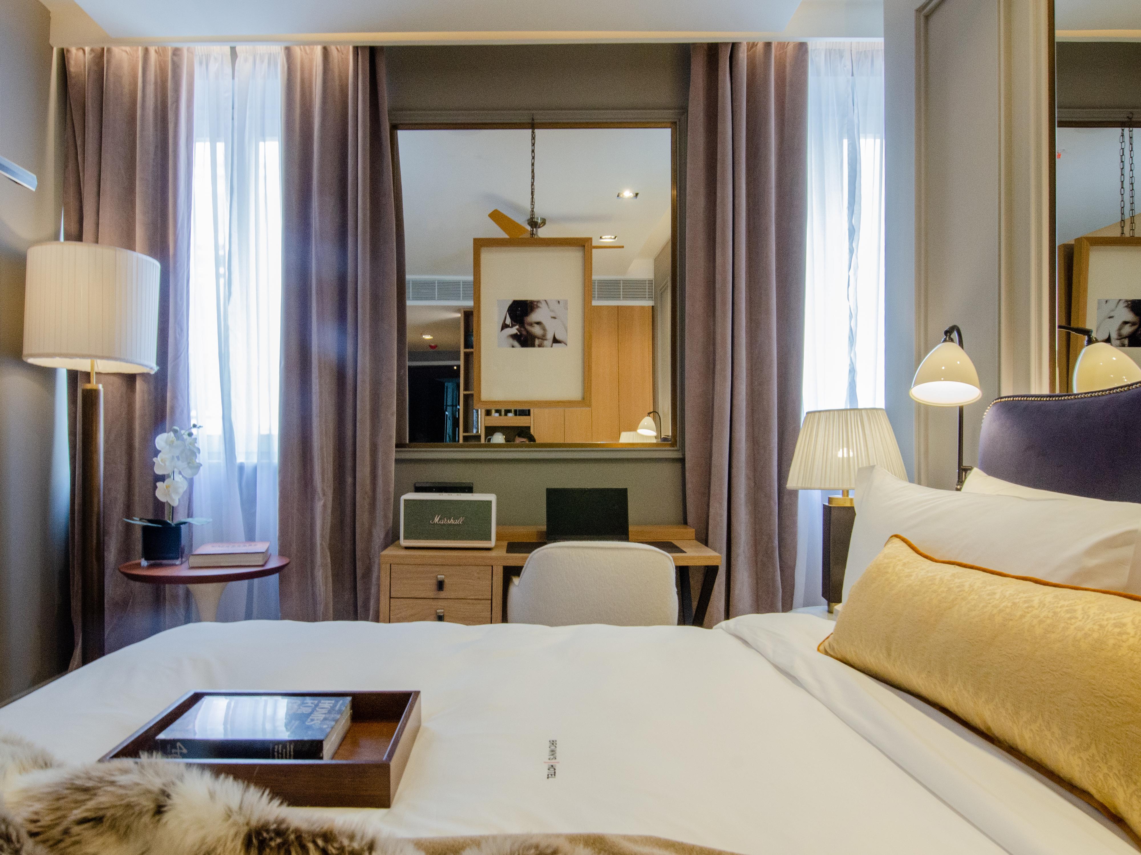 Browns Avenue Hotel Lisbon Luaran gambar A room at the hotel