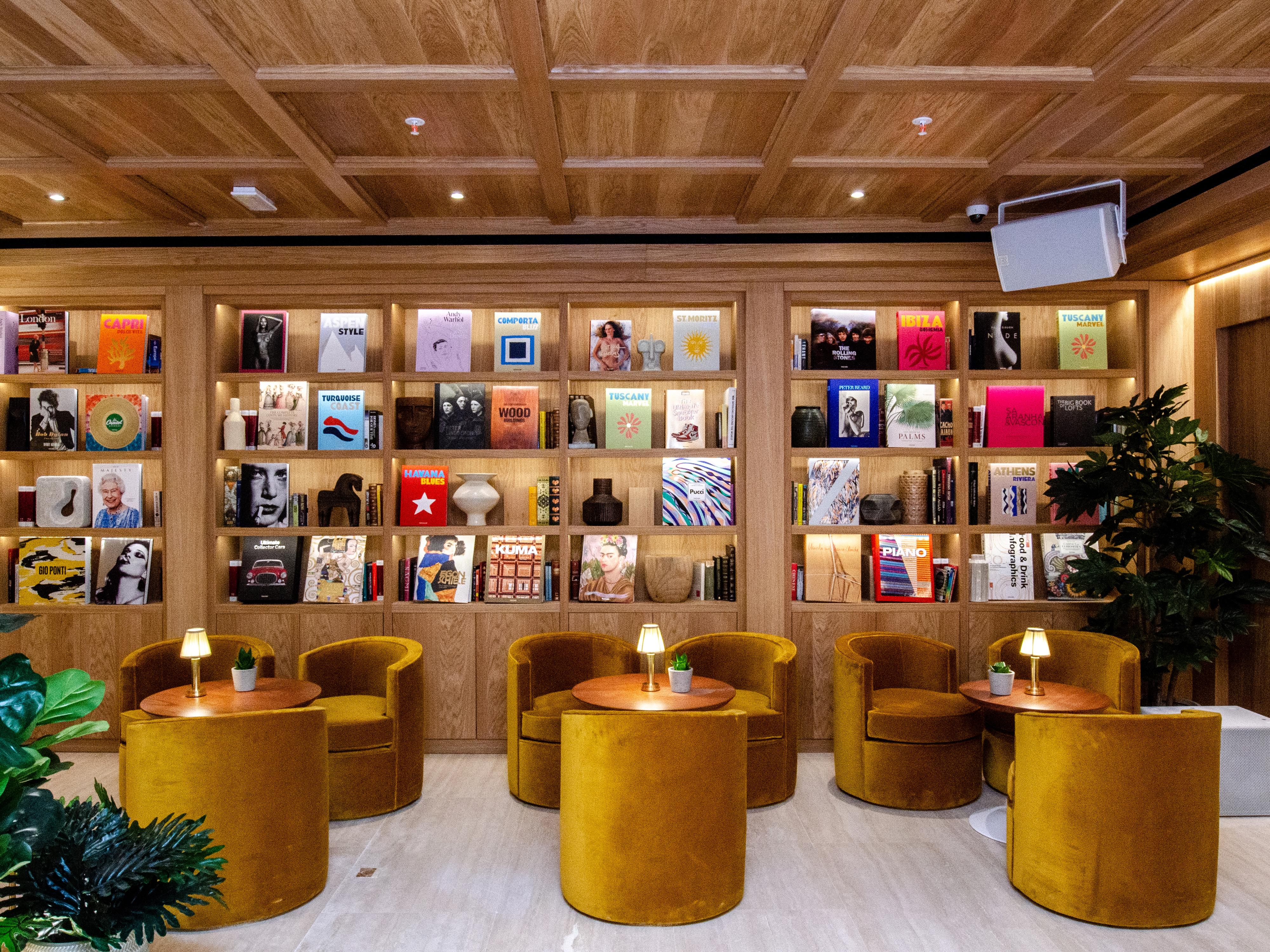 Browns Avenue Hotel Lisbon Luaran gambar Library
