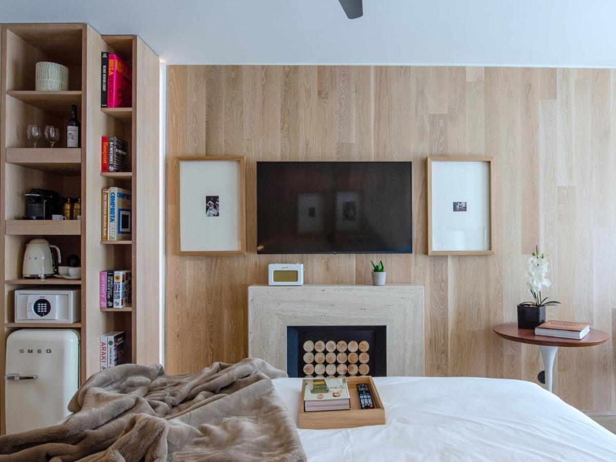 Browns Avenue Hotel Lisbon Luaran gambar A bedroom at the hotel